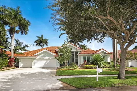 2565 W Fairways Dr, Homestead, FL 33035