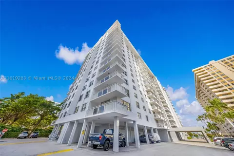 1849 S Ocean Dr #1005, Hallandale Beach, FL 33009