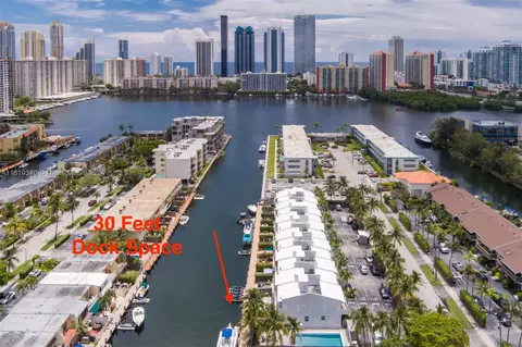 3807 NE 166th St - 30 Ft Dock #2, North Miami Beach, FL 33160