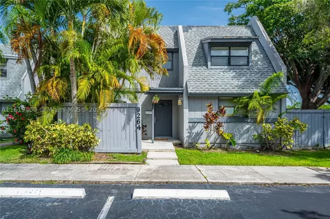 9264 SW 136th St Cir #9264, Miami, FL 33176