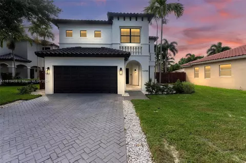 13705 SW 50th Ct, Miramar, FL 33027
