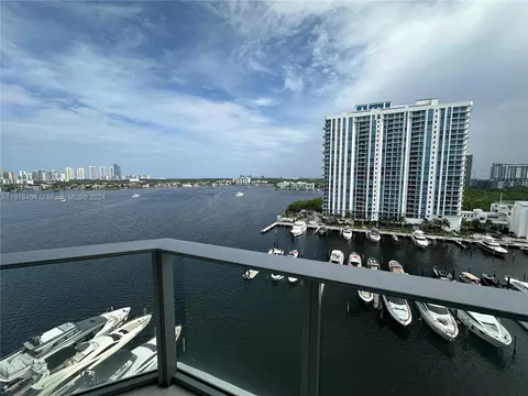 17301 Biscayne Blvd #1107, North Miami Beach, FL 33160