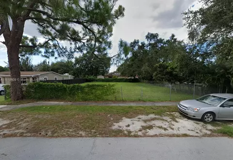Nnnn NW Nnn St, Miami Gardens, FL 33054