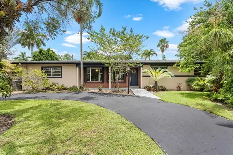 9205 SW 149th St, Miami, FL 33176