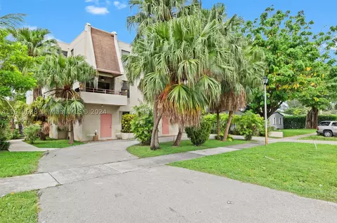 230 Canal St #102, Miami Springs, FL 33166