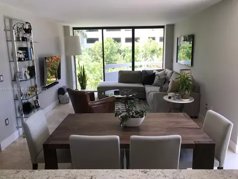 Dining - 2501 Brickell Ave #306, Miami, FL 33129 photo 1 of 1