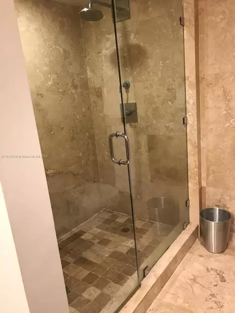 Bath - 2501 Brickell Ave #306, Miami, FL 33129 photo 4 of 5