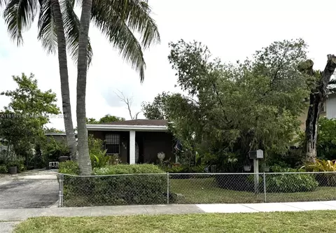 247 E 64th St, Hialeah, FL 33013