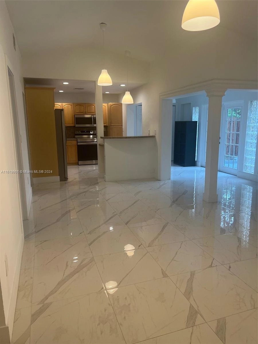 889 NE 214th Ln Unit 4  