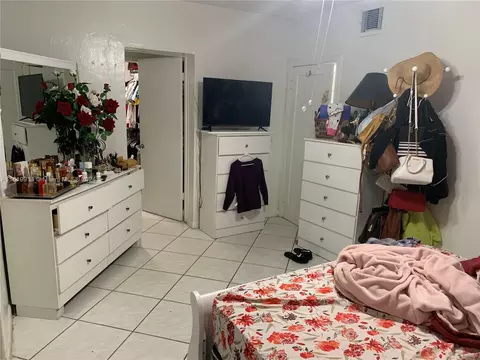 Bedroom - 590 E 40th St, Hialeah, FL 33013 photo 3 of 5