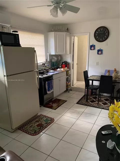 Kitchen - 590 E 40th St, Hialeah, FL 33013 photo 2 of 4