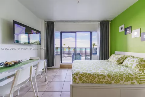 6345 Collins Ave #407, Miami Beach, FL 33141