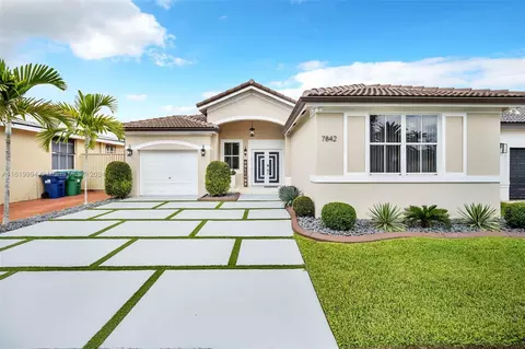 7842 NW 197th St, Hialeah, FL 33015