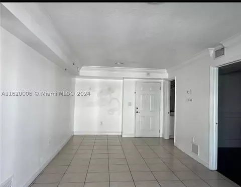 2475 NW 16th St Rd #502, Miami, FL 33125