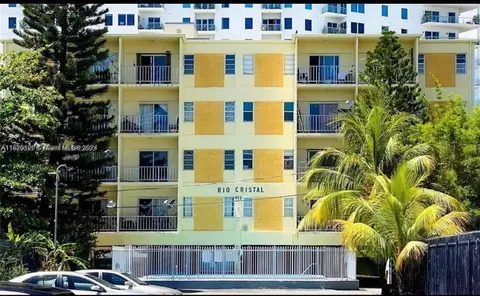 453 SW 2nd St #107A, Miami, FL 33130