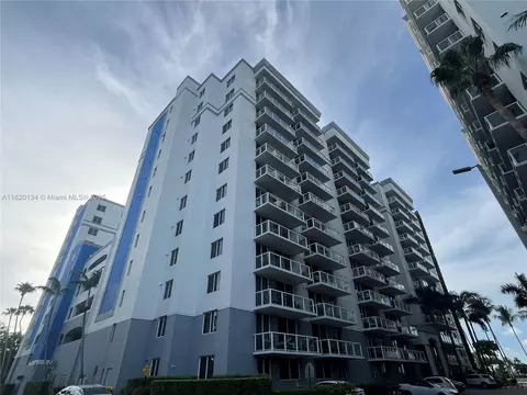 5091 NW 7th St #109, Miami, FL 33126