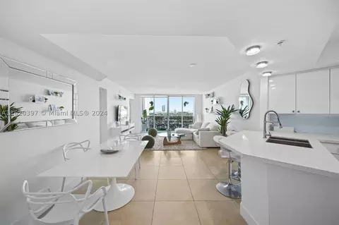 1800 Sunset Harbour Dr #1015, Miami Beach, FL 33139
