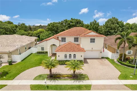 18923 SW 7th St, Pembroke Pines, FL 33029