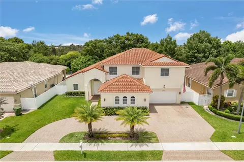 18923 SW 7th St, Pembroke Pines, FL 33029