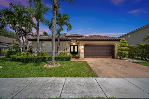 9140 SW 166th Ct, Miami, FL 33196
