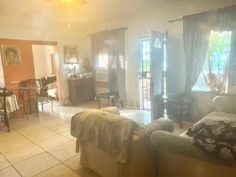 Undisclosed, Miami, FL 33147 photo 3