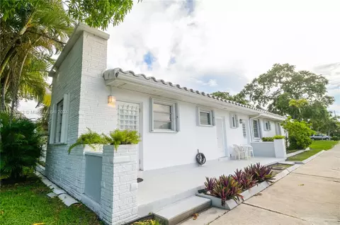 1716 N 16th Ct, Hollywood, FL 33020