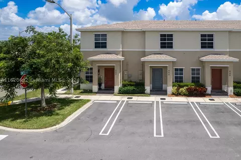 444 NE 5th Ter, Florida City, FL 33034
