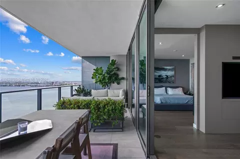 3131 NE 7th Ave #3205, Miami, FL 33137
