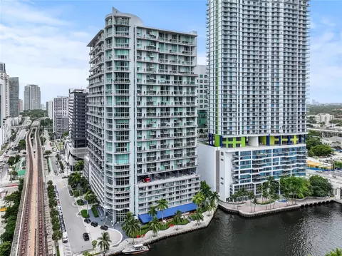 690 SW 1st Ct #1704, Miami, FL 33130