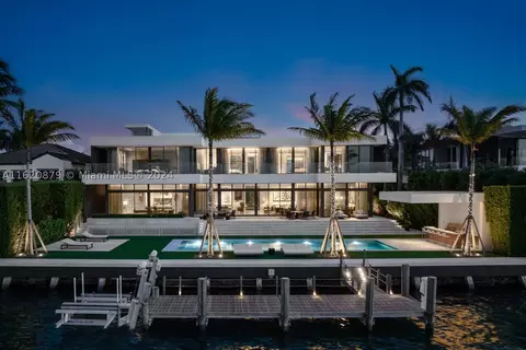 101 N Hibiscus Dr, Miami Beach, FL 33139
