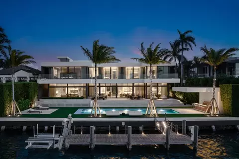101 N Hibiscus Dr, Miami Beach, FL 33139