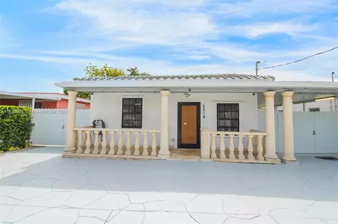 3519 SW 88th Pl, Miami, FL 33165