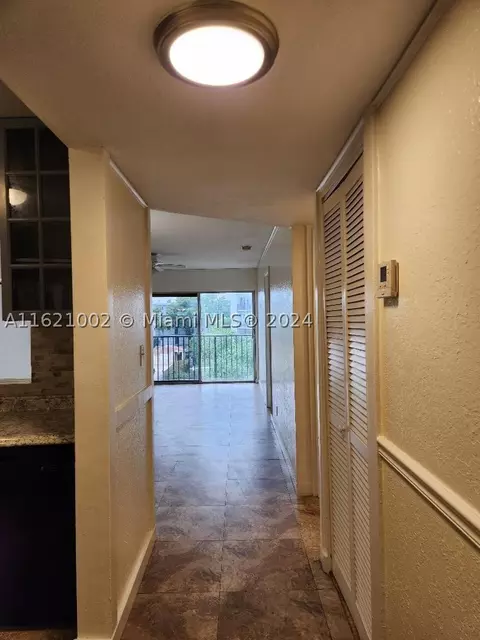 8620 N Sherman Cir #406, Miramar, FL 33025