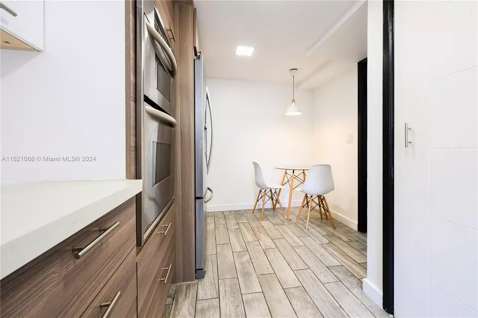  1027 NE 202nd Ln, Miami, FL 33179 photo 16