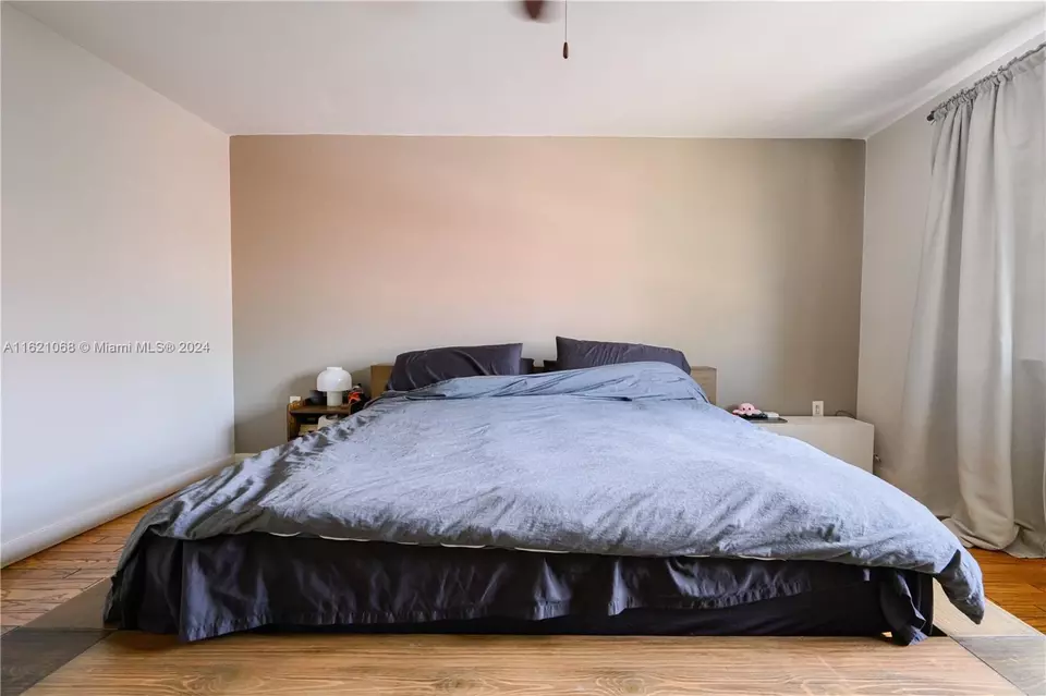  1027 NE 202nd Ln, Miami, FL 33179 photo 26