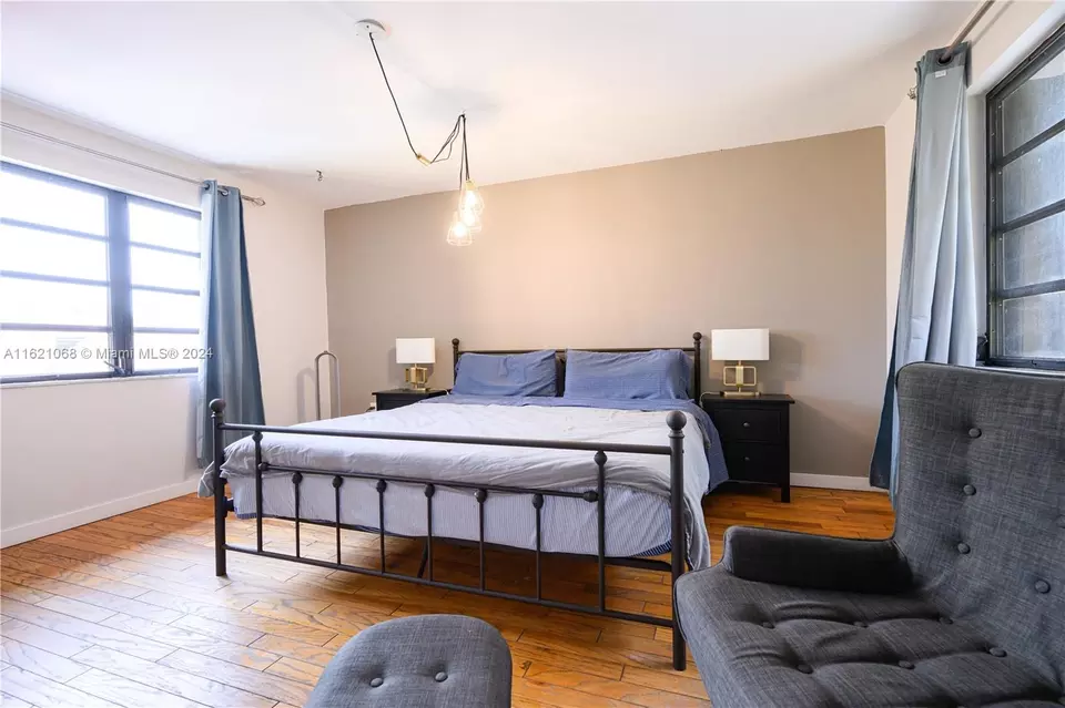  1027 NE 202nd Ln, Miami, FL 33179 photo 40