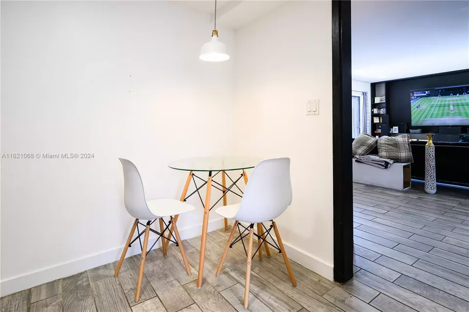  1027 NE 202nd Ln, Miami, FL 33179 photo 15