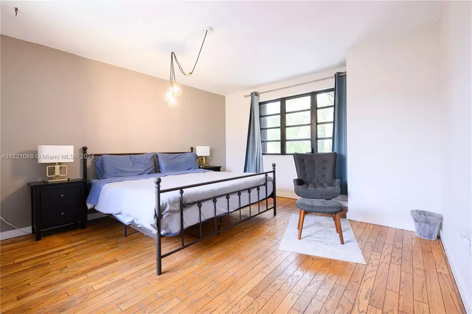  1027 NE 202nd Ln, Miami, FL 33179 photo 38