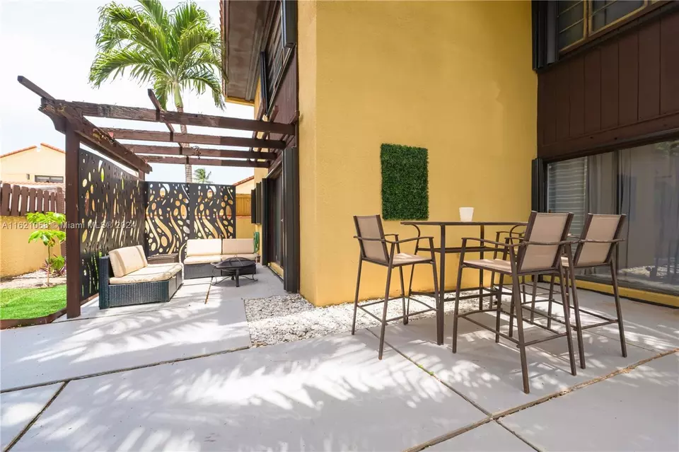  1027 NE 202nd Ln, Miami, FL 33179 photo 47