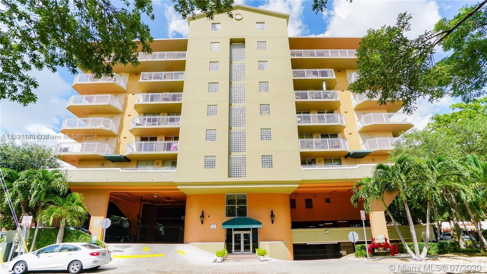 1650 Coral Way Unit 807  