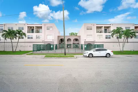 1350 W 53rd St #12, Hialeah, FL 33012