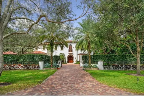 5865 SW 96th St, Pinecrest, FL 33156