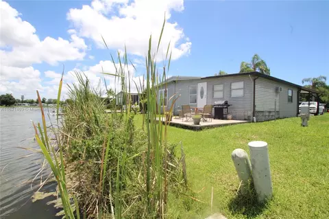 1738 SW 35th Cir, Okeechobee, FL 34974 photo 5
