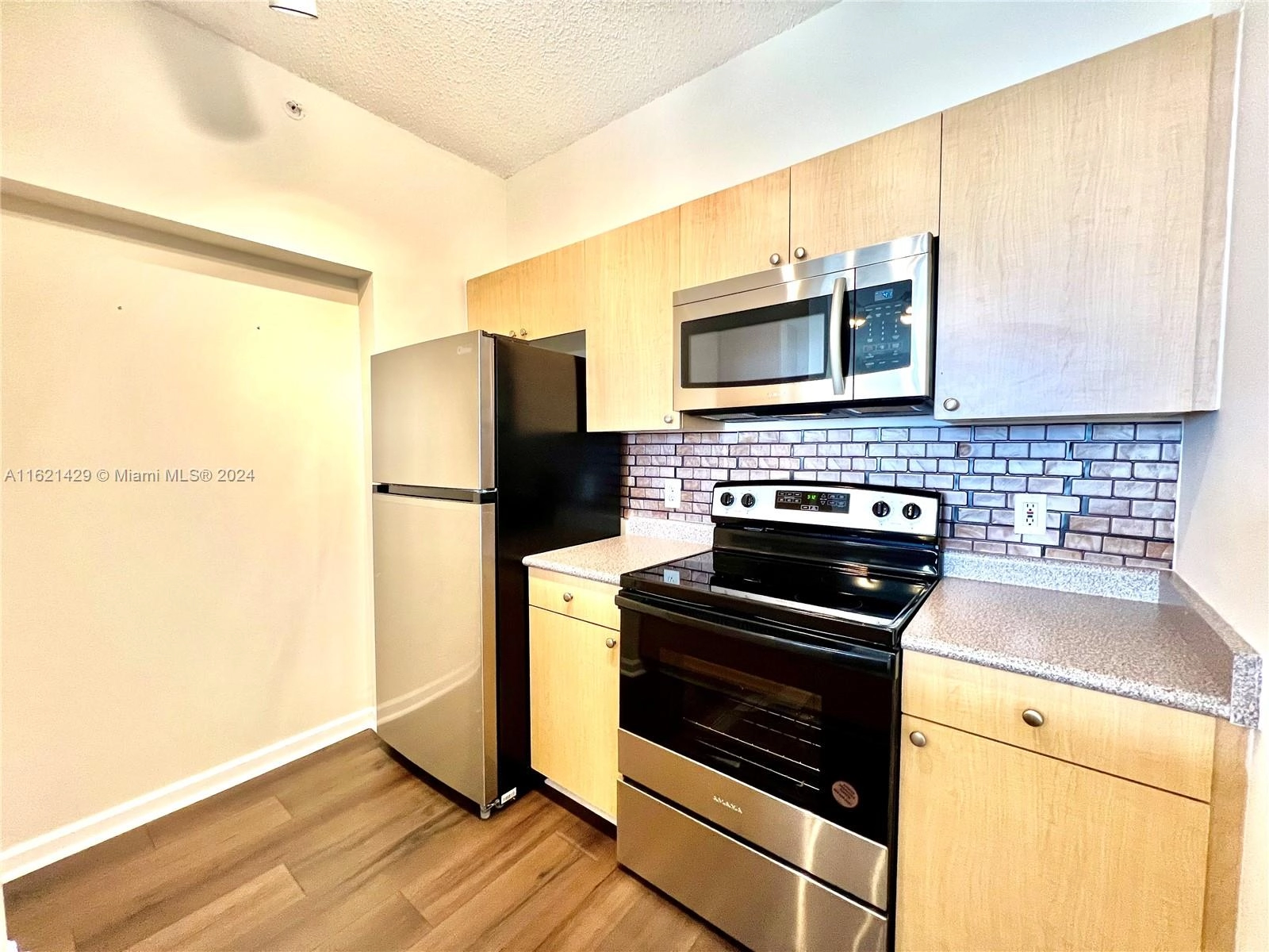 1919 Van Buren St Unit 816A  