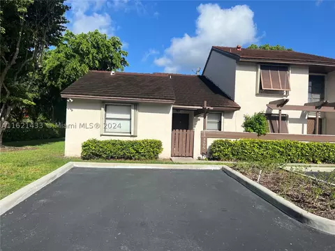 13350 SW 91st Ter #G, Miami, FL 33186