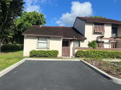 13350 SW 91st Ter #G, Miami, FL 33186