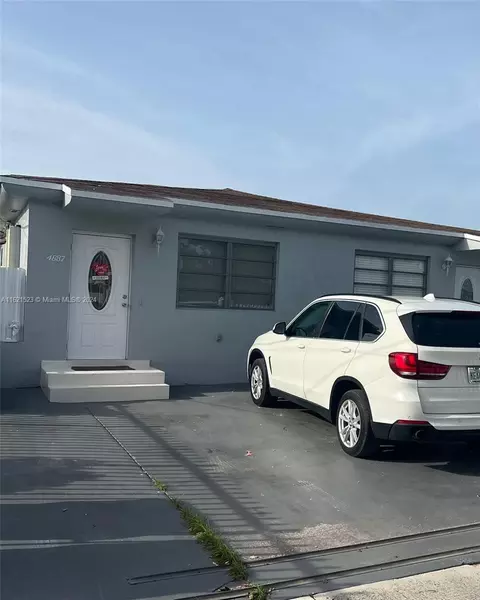 4885 NW 4th St, Miami, FL 33126
