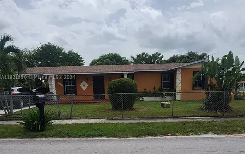 19310 NW 50th Ave, Miami Gardens, FL 33055