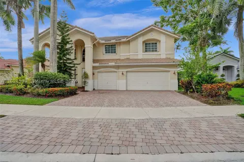 2531 Hunters Run Way, Weston, FL 33327
