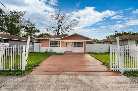 7750 NW 17th Pl, Miami, FL 33147